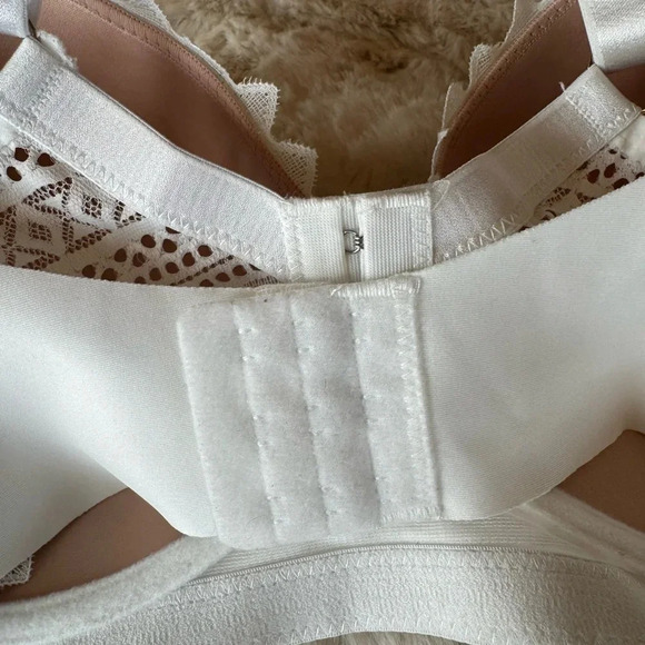 Bra in white size 40D - New, but no tags - Picture 9 of 15